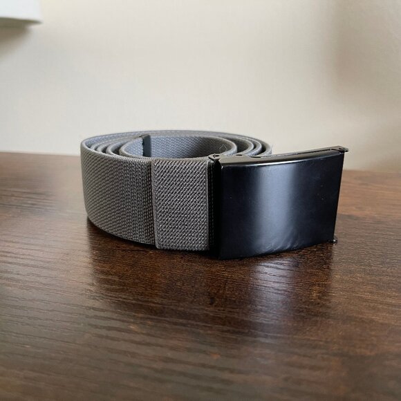 Men’s Gray Woven Fabric Belt Black Metal Buckle Adjustable One Size Fits All - Picture 1 of 9